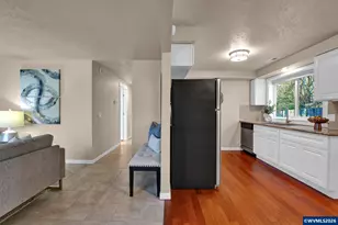 1984 SE Crystal Circle Dr, Corvallis, OR 97333 - Photo 11