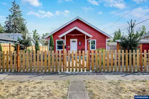 856 Highland Ave NE, Salem, OR 97301 - Photo 3