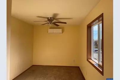 617 SW Monroe St, Sheridan, OR 97378 - Photo 23