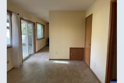 617 SW Monroe St, Sheridan, OR 97378 - Photo 37