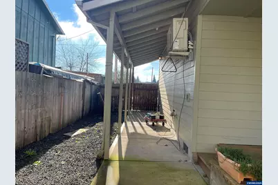 617 SW Monroe St, Sheridan, OR 97378 - Photo 15