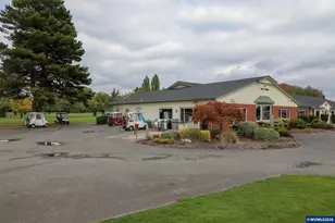 1386 Vanderbeck Ln, Woodburn, OR 97071 - Photo 31