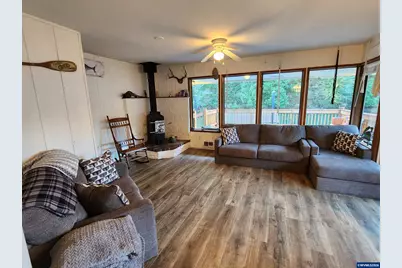 46 E Little Albany Lp, Tidewater, OR 97390 - Photo 7