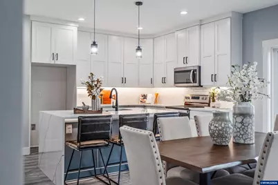 819 Riley Dr, Silverton, OR 97381 - Photo 9