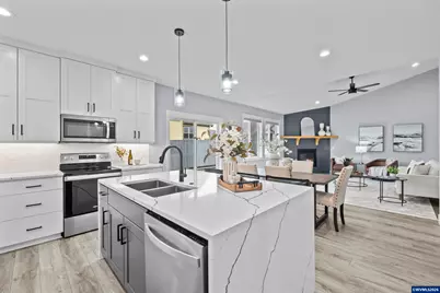 819 Riley Dr, Silverton, OR 97381 - Photo 13