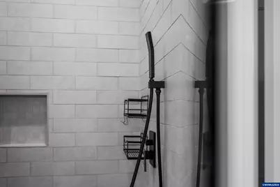 819 Riley Dr, Silverton, OR 97381 - Photo 21