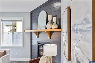 819 Riley Dr, Silverton, OR 97381 - Photo 5