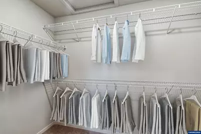 714 Merriott Ln, Woodburn, OR 97071 - Photo 13