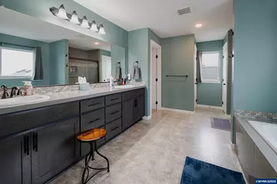 2303 NE Deciduous Av, Albany, OR 97321 - Photo 33