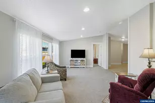 1015 Oak St, Silverton, OR 97381 - Photo 27