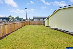 1015 Oak St, Silverton, OR 97381 - Photo 29