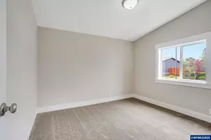 1015 Oak St, Silverton, OR 97381 - Photo 25