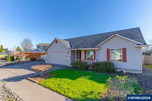 1860 Plateau Dr NE, Salem, OR 97305 - Photo 1