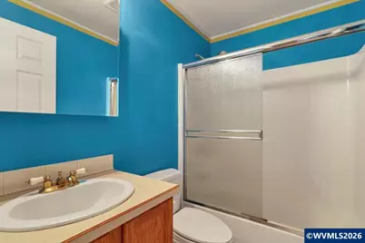 1860 Plateau Dr NE, Salem, OR 97305 - Photo 31