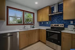 2955 Wedgewood Ct NE, Salem, OR 97301 - Photo 13