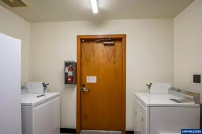 1199 N Terry St, Eugene, OR 97402 - Photo 35