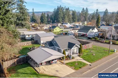 817 Main St, Lyons, OR 97358 - Photo 3