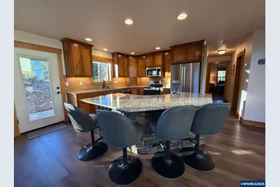 125 Melgard Ct, Detroit, OR 97342 - Photo 11