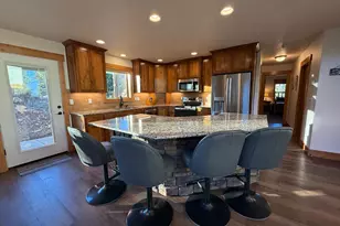 125 Melgard Ct, Detroit, OR 97342 - Photo 11