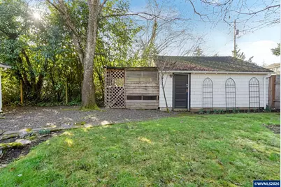 1065 22nd St NE, Salem, OR 97301 - Photo 27