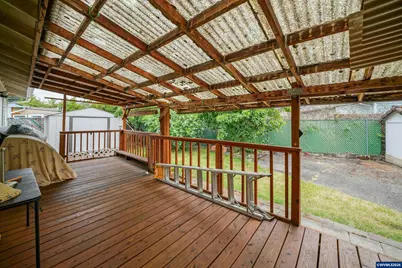 1526 Royalty Dr NE, Salem, OR 97301 - Photo 25