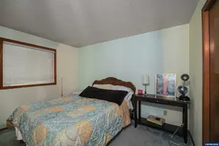 1526 Royalty Dr NE, Salem, OR 97301 - Photo 23