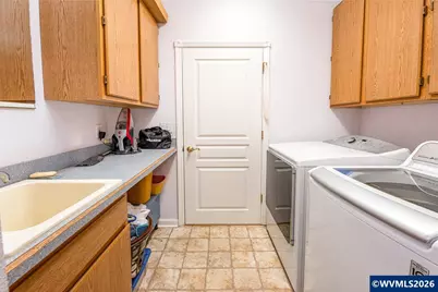 4662 Shadow Hills Dr SE, Turner, OR 97392 - Photo 23