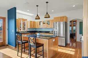 6455 NW Sisters Pl, Corvallis, OR 97330 - Photo 9