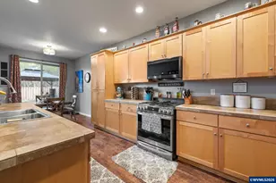 2504 Laura Vista Dr NW, Albany, OR 97321 - Photo 9