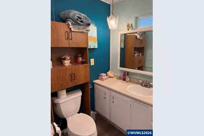 194 Broadmore Av NE, Salem, OR 97301 - Photo 17