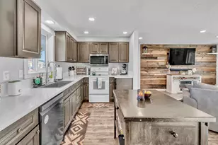 396 Clover St, Aumsville, OR 97325 - Photo 9