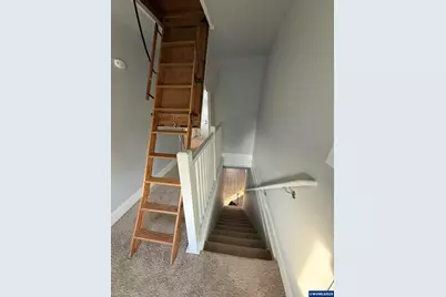 842 E St, Independence, OR 97351 - Photo 5