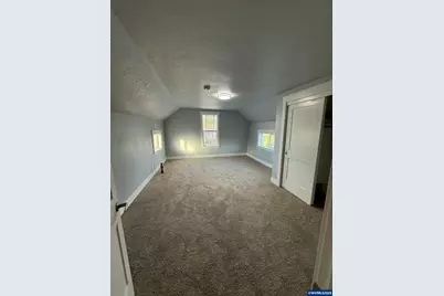 842 E St, Independence, OR 97351 - Photo 7