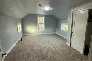 842 E St, Independence, OR 97351 - Photo 7