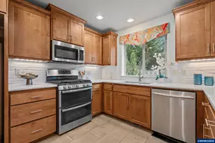 1931 Arroyo Ridge Dr NW, Albany, OR 97321 - Photo 11