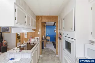 3800 E Mountain View Dr SE, Albany, OR 97322 - Photo 5