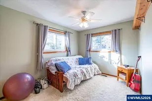 31867 Lawrence St, Lebanon, OR 97355 - Photo 17