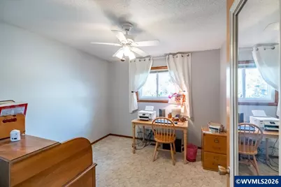 31867 Lawrence St, Lebanon, OR 97355 - Photo 19