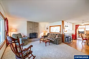 31867 Lawrence St, Lebanon, OR 97355 - Photo 3