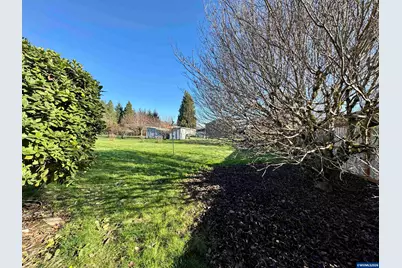 31867 Lawrence St, Lebanon, OR 97355 - Photo 25