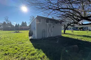 31867 Lawrence St, Lebanon, OR 97355 - Photo 33