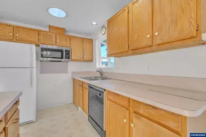 1379 Sallal Rd, Woodburn, OR 97071 - Photo 11