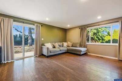 259 N Center St St, Sublimity, OR 97385 - Photo 9