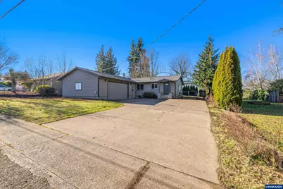 259 N Center St St, Sublimity, OR 97385 - Photo 3