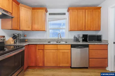 886 SW Birch St St, Dallas, OR 97338 - Photo 9