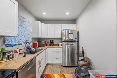 1907 Willow St, Sweet Home, OR 97386 - Photo 9