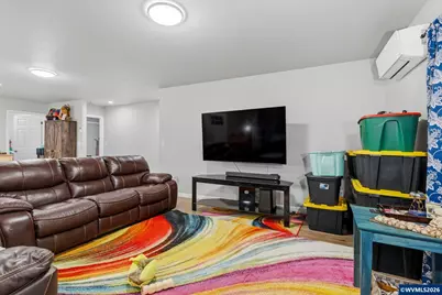 1907 Willow St, Sweet Home, OR 97386 - Photo 5