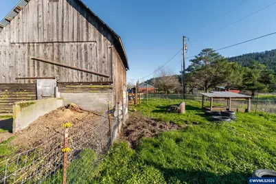 24513 Gellatly Wy, Philomath, OR 97370 - Photo 29