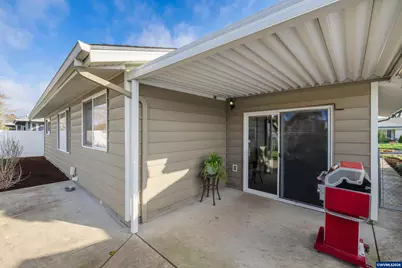 443 S Columbia Dr, Woodburn, OR 97071 - Photo 25