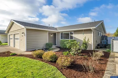 443 S Columbia Dr, Woodburn, OR 97071 - Photo 3